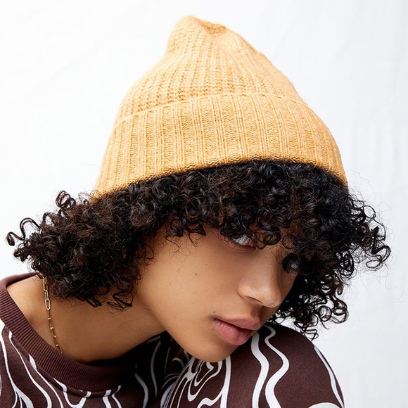Free People • Gold Winnie Waffle Cuff Beanie - Picture 5 of 5